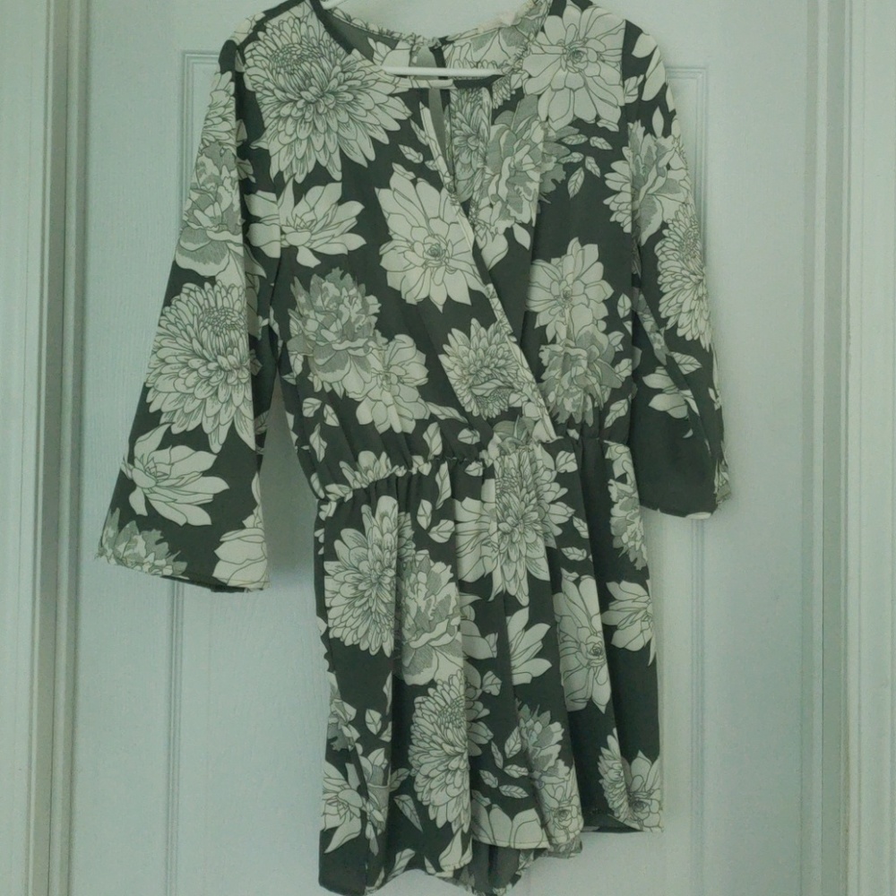 Sydney Rose shorts romper